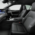「レクサスUXに、専用内装色や充実装備が与えられた特別仕様車「“Blue Edition”」が設定【新車】」の7枚目の画像ギャラリーへのリンク
