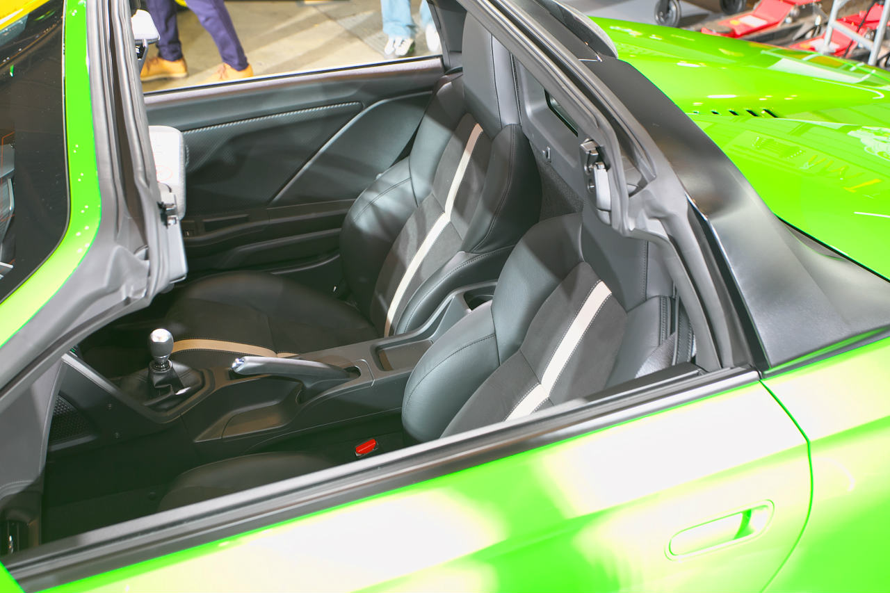 ホンダs660がマイナーチェンジでデザインをリフレッシュ 新色のアクティブグリーン パールが鮮烈 東京オートサロン Clicccar Com