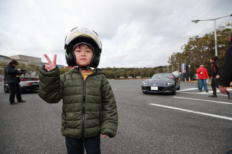 「子供のための同乗走行が初開催！　親子で楽しめるイベント「MAZDA ROADSTER WILD DRIVE KIDS」【東京オートサロン2020】」の4枚目の画像