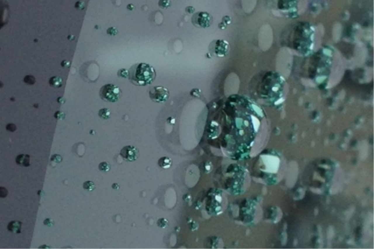 雨の日のフロントガラスの油膜が見にくい その対策方法とは 誰でもできるカーメンテ Clicccar Com
