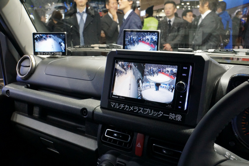 「運転中の死角を解消！ 「データシステム」の車載カメラの便利さをジムニーのデモカー「2020 R-SPEC Jimny」で実感【東京オートサロン2020】」の8枚目の画像