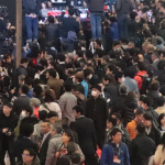 「中国の次は日本。すでに修羅場の兆候見えた。人混みにいかないことを強く推奨します」の1枚目の画像ギャラリーへのリンク