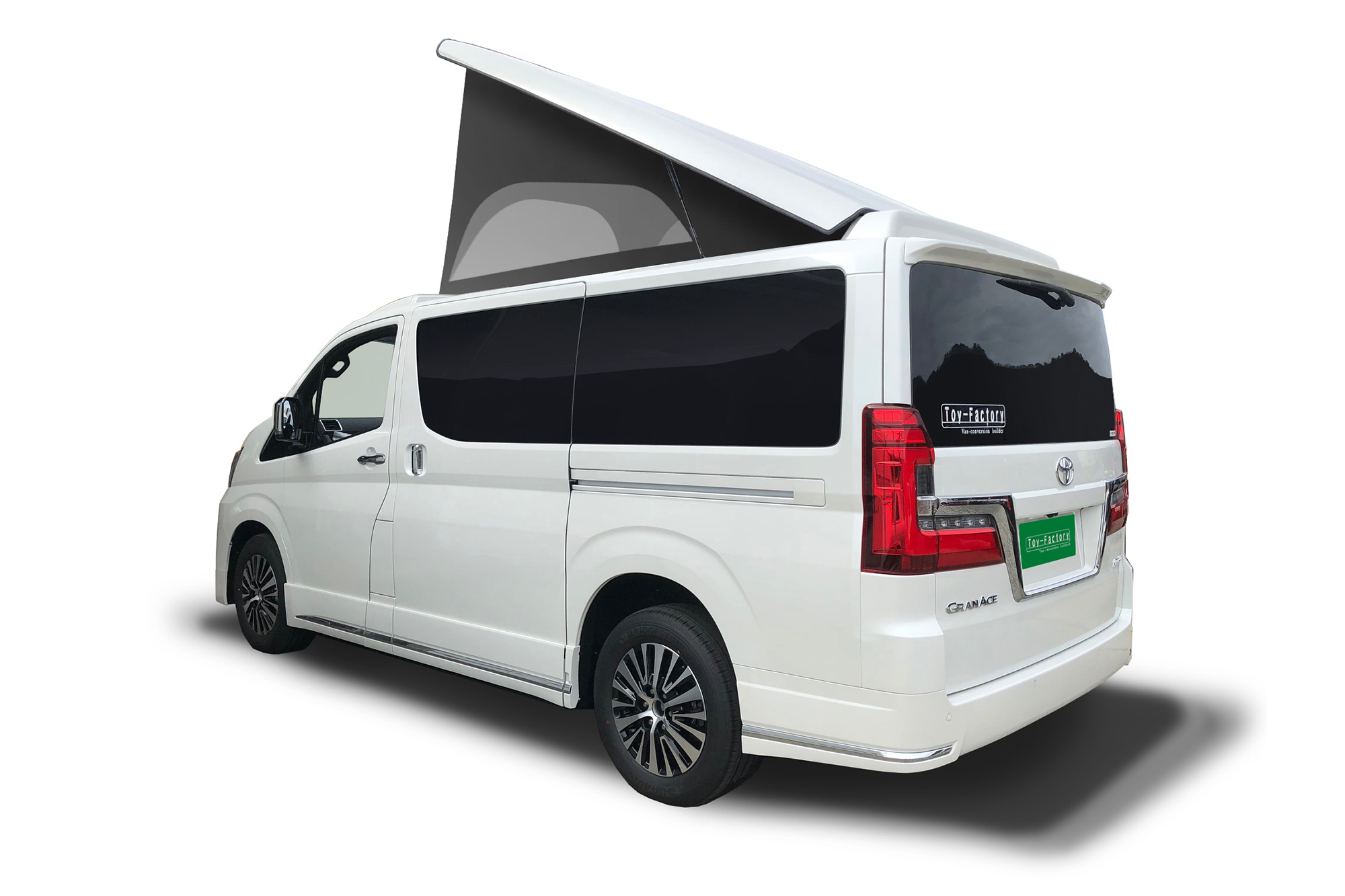 トヨタ グランエース ベースのコンセプトモデルが登場 キャンピングカー最前線 Clicccar Com