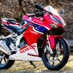 走りもデザインも極めた250ccスーパースポーツはまたがると意外とフレンドリー!?【ホンダ・CBR250RR（概要編）】 - cbr01