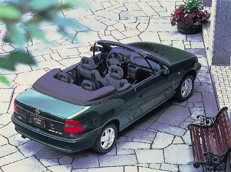 中古車で手に入るオペル車で最も多いのは 限定100台のスポーツカー 中古車 Clicccar Com