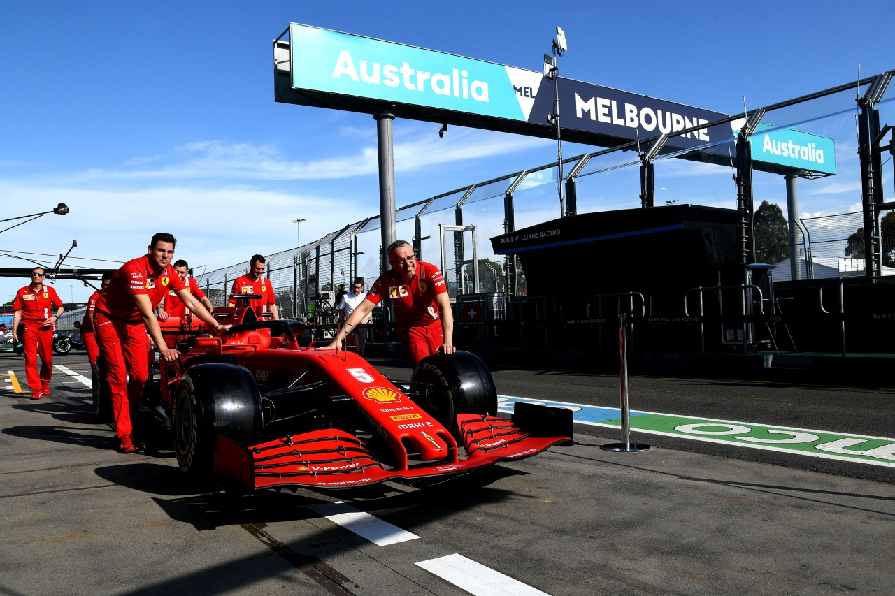 開幕戦オーストラリアgpが新型コロナウイルスの影響で中止に 今シーズンのf1 どうなっちゃうの 涙 Clicccar Com