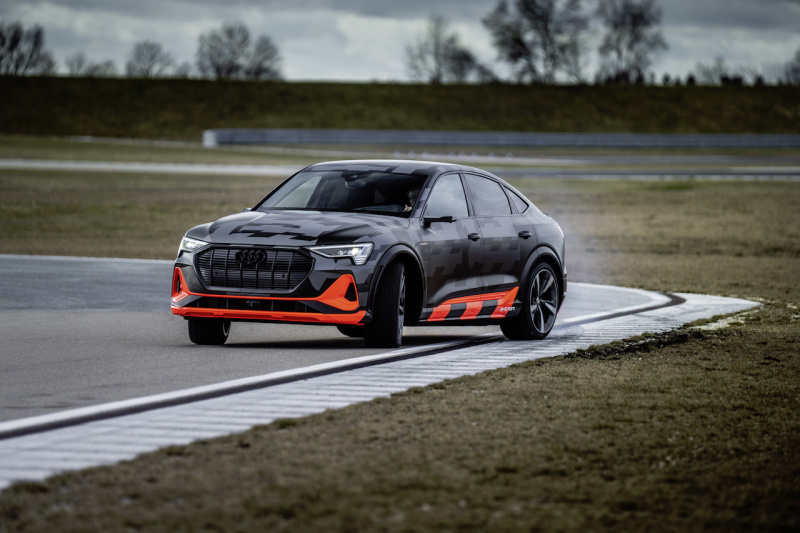 「3つのモーターを備えた初の量産EV「Audi e-tron Sモデル」の駆動コンセプトを披露【新車】」の17枚目の画像