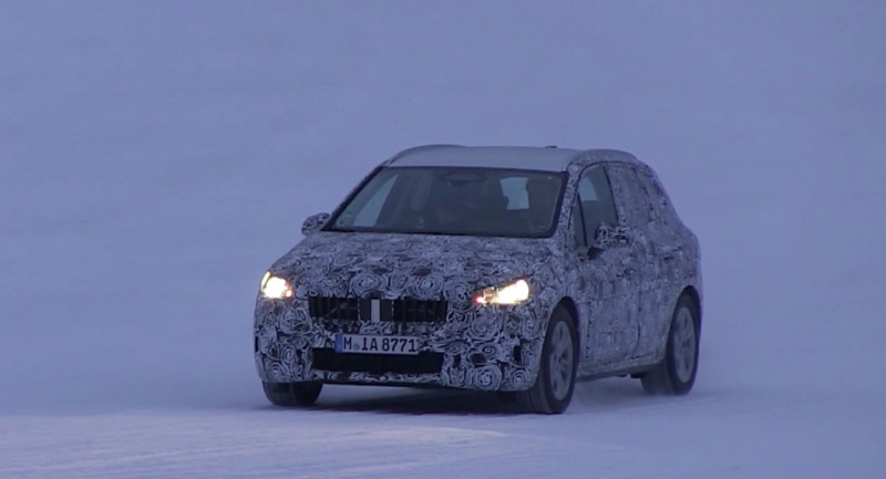 「BMW 2シリーズアクティブツアラー次期型はボディを拡大！アイスバーンも安定走行【動画】」の2枚目の画像