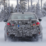 「最終デザイン見えた！　BMW M5改良型、標準サイズのグリルが確定」の10枚目の画像ギャラリーへのリンク