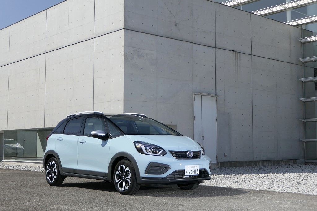 新型ホンダ フィット試乗 前後シートの座り心地 ラゲッジの使い勝手などの実用性チェック Clicccar Com