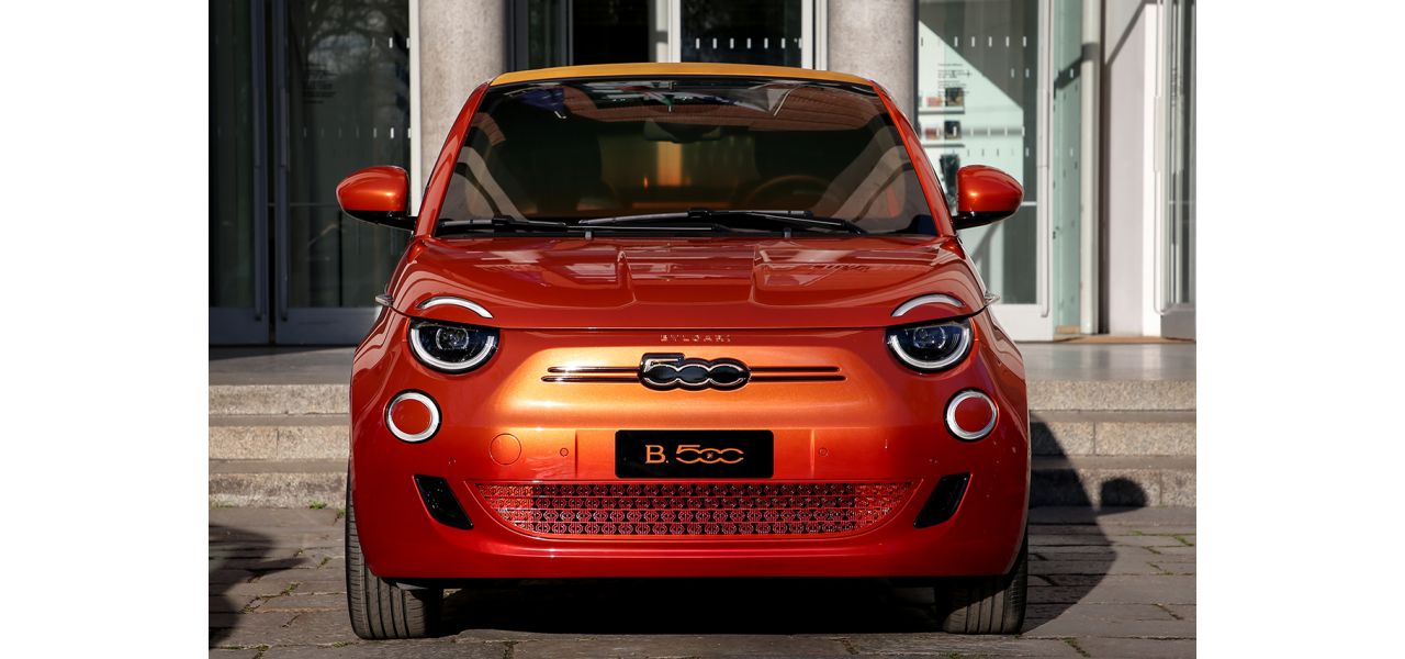 フィアット500がフルモデルチェンジを発表 レベル2自動運転の電気自動車になった Clicccar Com