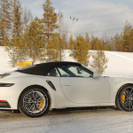 「これが実車だ！　新型 ポルシェ・911 ターボSカブリオレ、豪雪に初出現」の4枚目の画像ギャラリーへのリンク