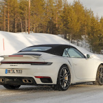 「これが実車だ！　新型 ポルシェ・911 ターボSカブリオレ、豪雪に初出現」の6枚目の画像ギャラリーへのリンク