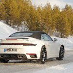 「これが実車だ！　新型 ポルシェ・911 ターボSカブリオレ、豪雪に初出現」の7枚目の画像ギャラリーへのリンク