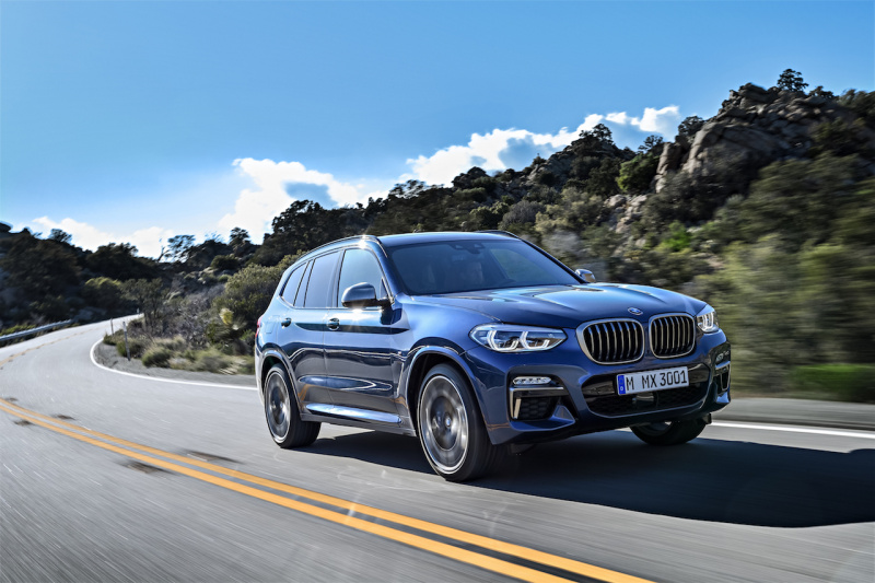 「直列6気筒ガソリンエンジンで387PS/500Nmのハイスペックを誇る新型BMW X3 M40iが登場【新車】」の2枚目の画像