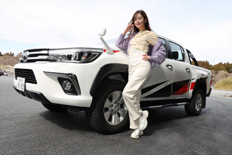 HILUX GRG Conceptと中村比奈さん