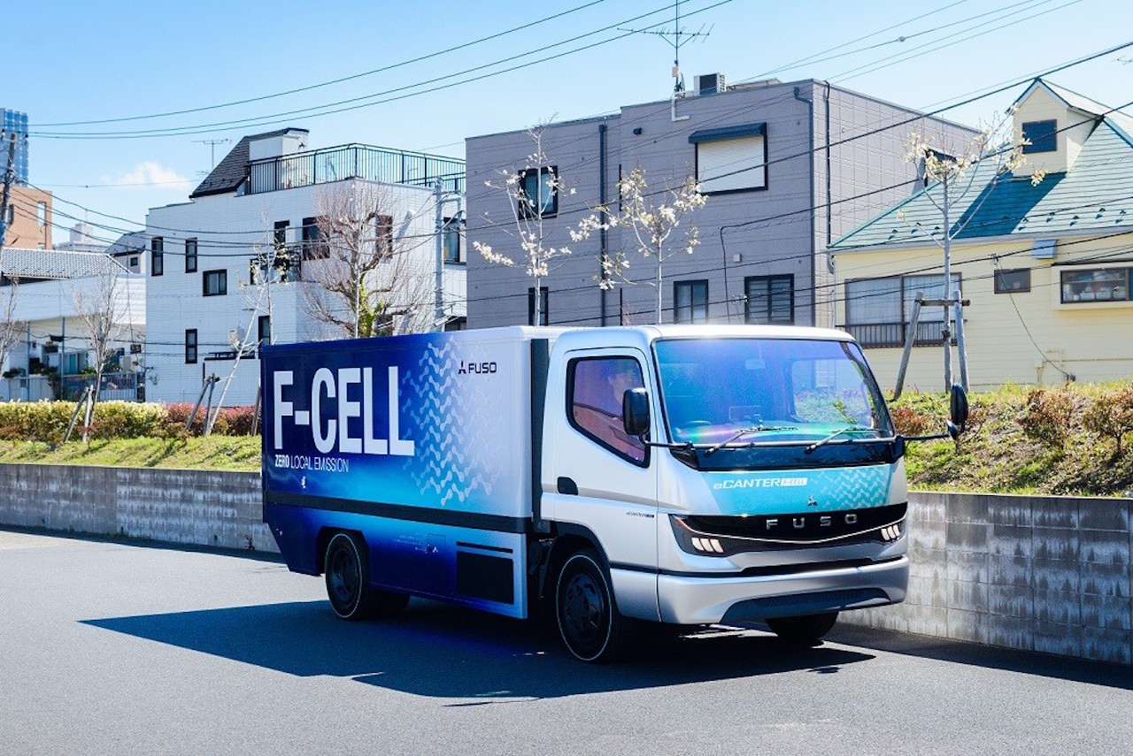 三菱ふそうトラック バス Mftbcが燃料電池トラックの量産を年代後半までに開始 Clicccar Com