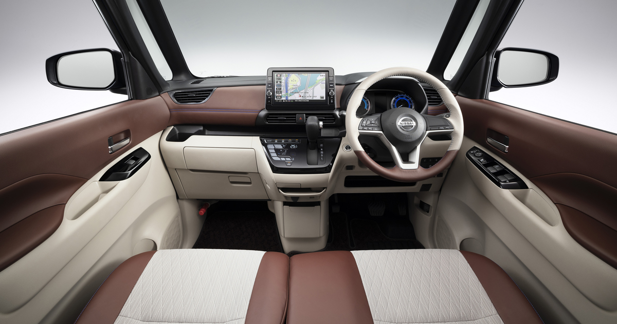 日産の新型軽自動車 ルークス が丸いハンドルを採用しているのは国内ニーズをリサーチした結果 Clicccar Com