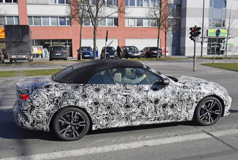 「これが市販型だ！　BMW・4シリーズ カブリオレも巨大グリルを初公開」の6枚目の画像