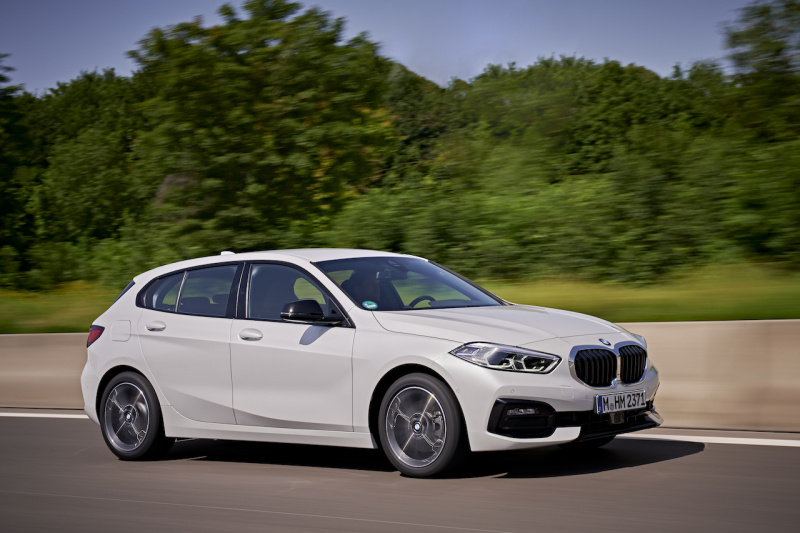 「新型BMW  1シリーズに待望のディーゼルエンジンモデルが追加【新車】」の5枚目の画像
