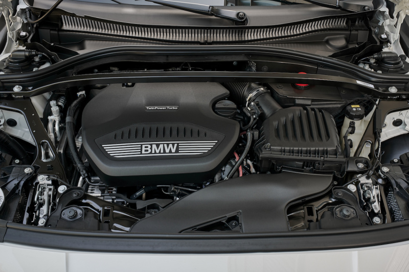 「新型BMW  1シリーズに待望のディーゼルエンジンモデルが追加【新車】」の3枚目の画像