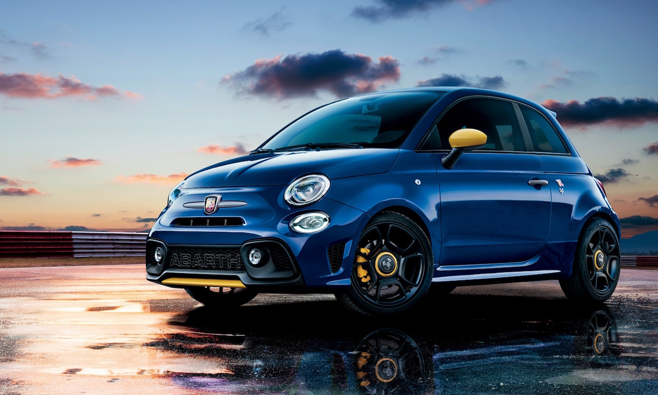 Fiat 595 595c Pista 0421 4 画像 ベース車からpsパワーアップされた240台限定車 595 Pista カブリオレの 595c Pista が登場 新車 Clicccar Com