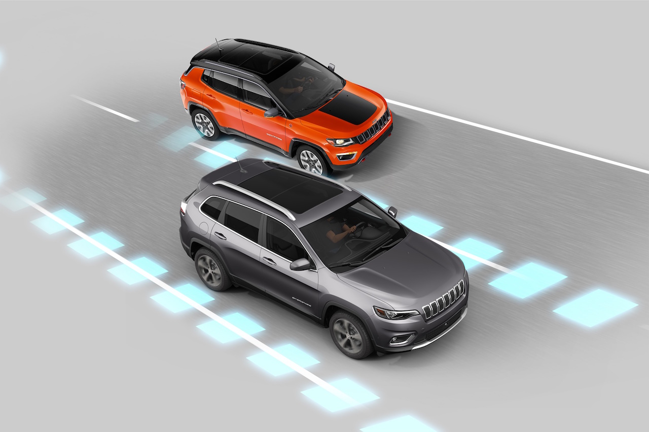 Jeep Cherokee Nighteagl 0425 10 画像 ミドルサイズsuv チェロキーにお馴染みの限定車 Night Eagle を設定 新車 Clicccar Com