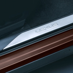 「ハイブリッドモデルのレクサス「UX250h」に、特別仕様車の“Brown Edition”を設定」の5枚目の画像ギャラリーへのリンク