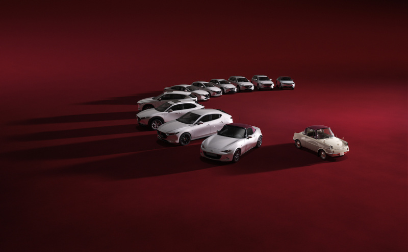 「2020年に100周年を迎えたマツダ。全モデルに「100周年特別記念車」を設定【新車】」の10枚目の画像