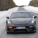驚異の500馬力を発揮か？　ポルシェ・ケイマンの最強モデル「GT4 RS」の最新情報 - Porsche 718 Cayman GT4 RS 1
