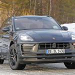 ポルシェ・マカン次世代型を初スクープ！　フルEVは700馬力、ガソリンモデルは？ - Porsche Macan Mule 13