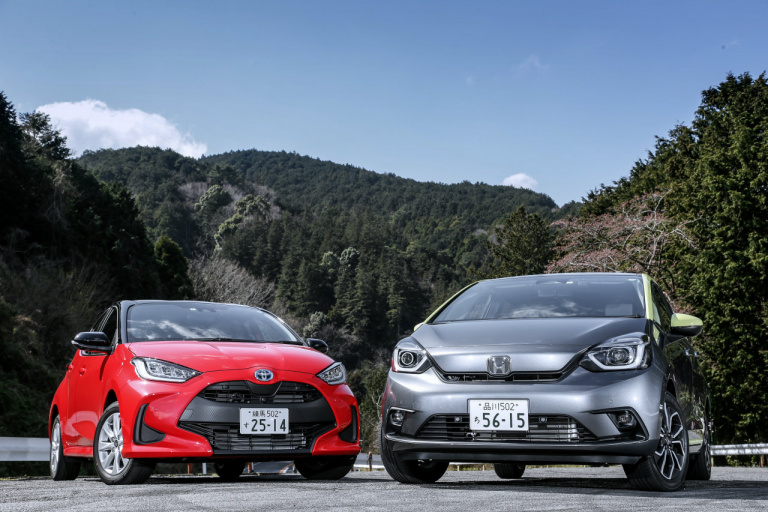 ホンダ・フィット NESSとトヨタ・ヤリス HYBRID G