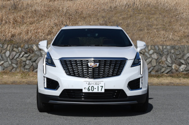 XT5　正面スタイリング