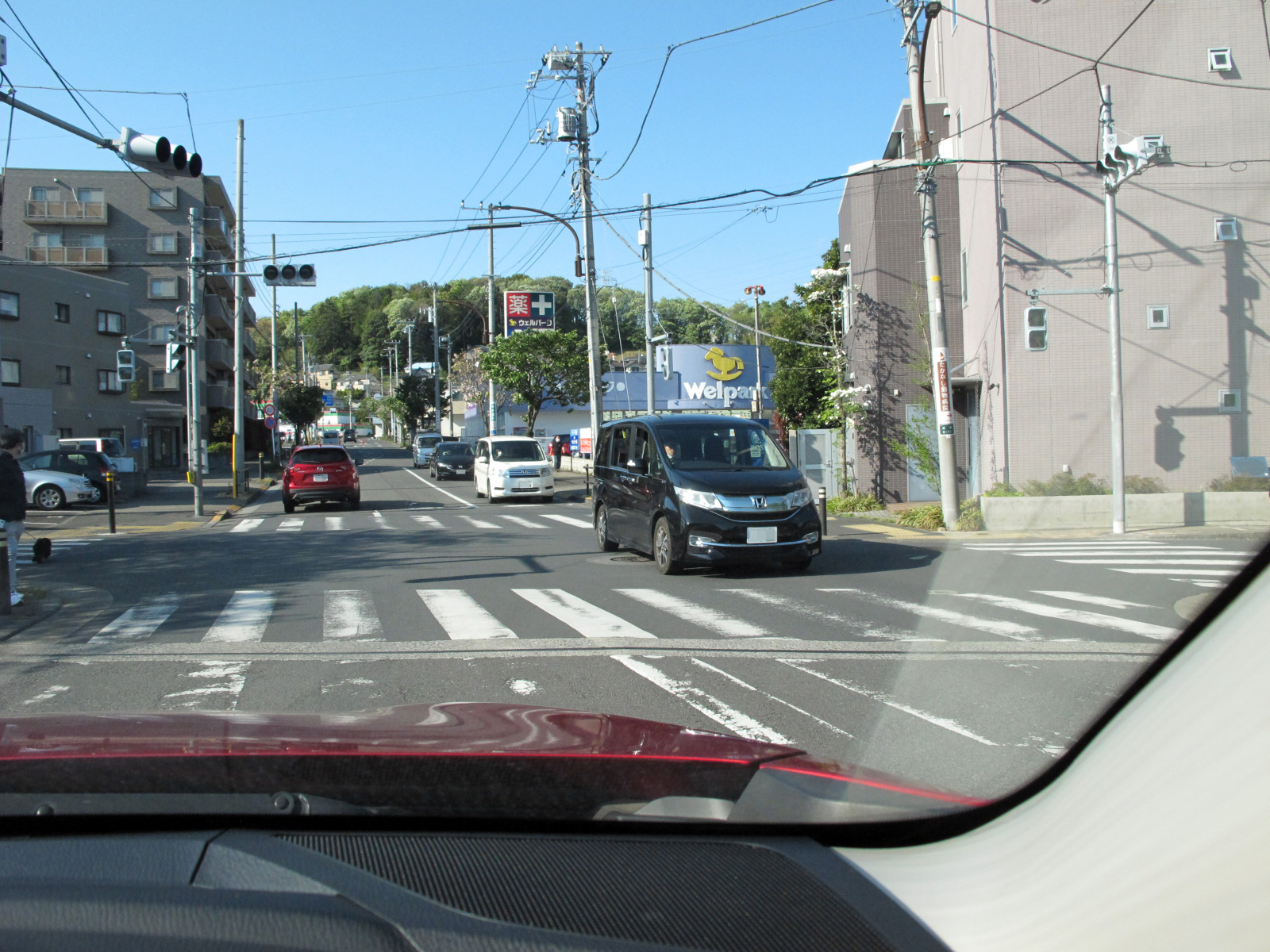 燃費には良いけど困ることも アイドリングストップ をストップした方がいい時とは Clicccar Com 燃費には良いけど困ることも アイドリングストップ をストップした方がいい時とは Clicccar Com