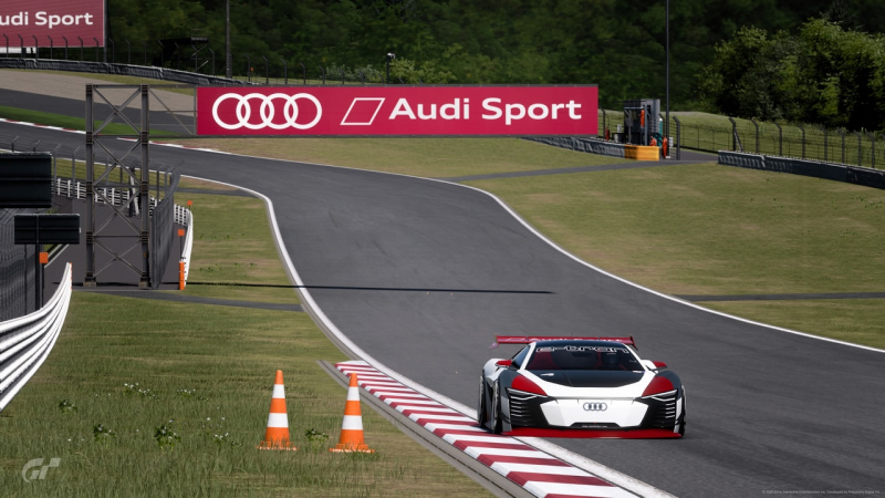Audi e-tron Vision Gran Turismo Challenge