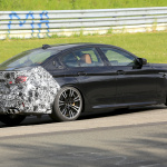 「BMW M5セダン改良型の最終デザインが鮮明に。ニュルで高速テスト」の6枚目の画像ギャラリーへのリンク