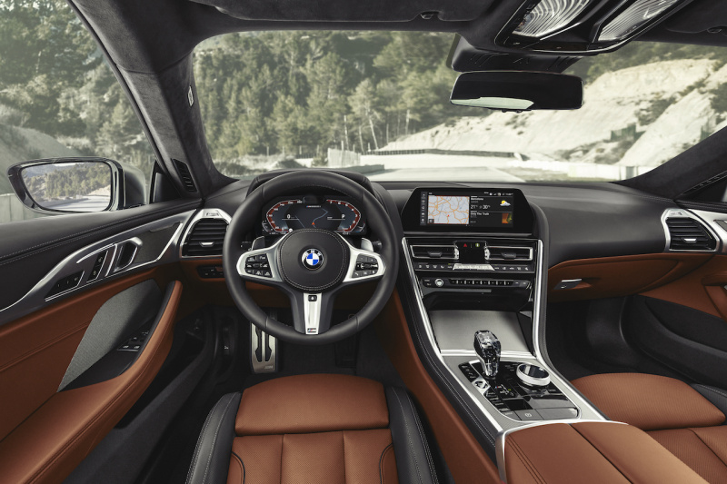 「BMW 8シリーズクーペ／カブリオレに「シルキー6」のガソリンエンジンを追加【新車】」の9枚目の画像