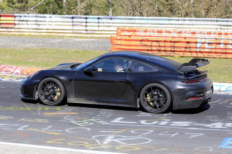 「「公道のレーシングカー」ポルシェ・911 GT3、ついに新ダックネックウィングを装着」の7枚目の画像