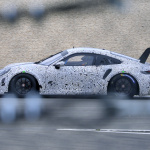 「チャンピオン奪還の使命を受け、ポルシェ 911 GT3 Rプロトタイプがニュルブルクリンクで高速テスト！」の6枚目の画像ギャラリーへのリンク