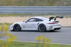 チャンピオン奪還の使命を受け ポルシェ 911 Gt3 Rプロトタイプがニュルブルクリンクで高速テスト Clicccar Com