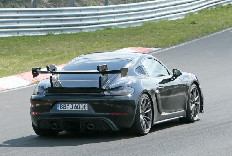 「911 GT3をも追い詰める!?　ポルシェ・ケイマン GT4RSは最大500馬力発揮か？」の9枚目の画像