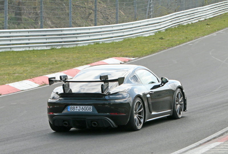 「911 GT3をも追い詰める!?　ポルシェ・ケイマン GT4RSは最大500馬力発揮か？」の8枚目の画像