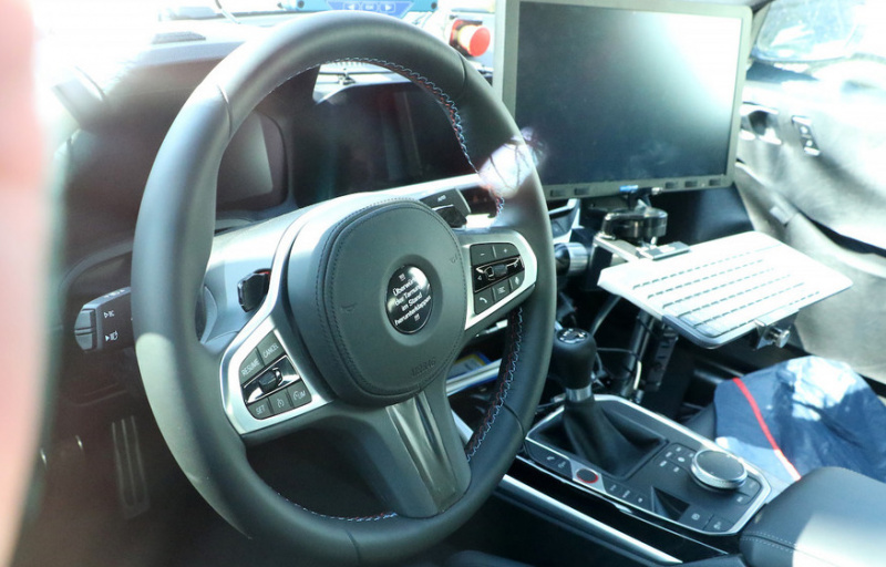 「公開直前！　BMW 4シリーズクーペ、市販型プロトタイプがニュルを激走」の9枚目の画像