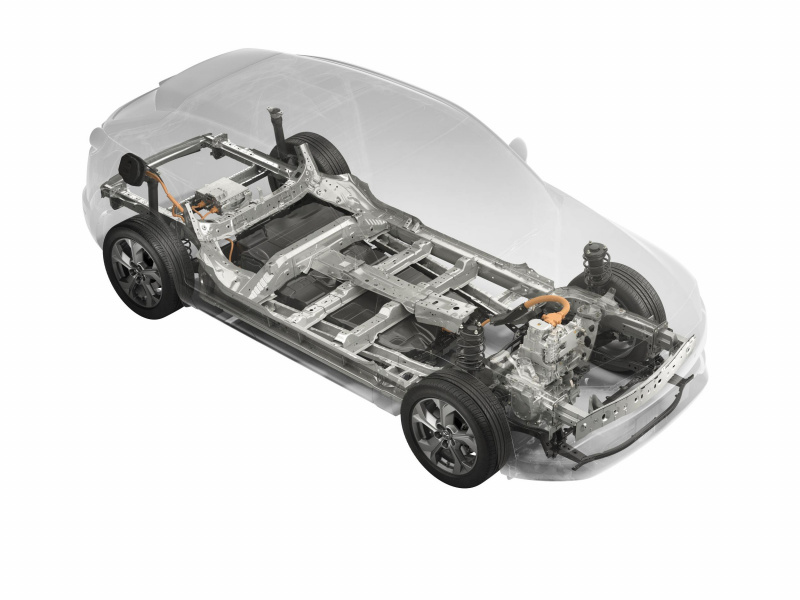 「マツダ初のピュアEV「Mazda MX-30」の生産を開始!! 「e-SKYACTIV」搭載し欧州で先行予約、気になる価格は？」の14枚目の画像