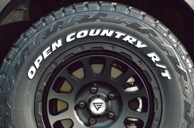 OPEN COUNTRY ミツビシ デリカD:5(3DA系)用 215/70R16 100Q トーヨー