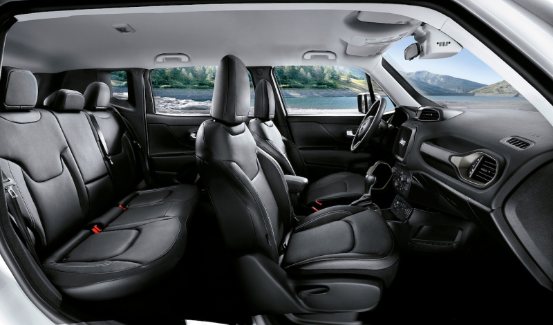 「人気SUVのジープ・レネゲードに個人向けカーリース「ジープ フラット ライド」が初設定」の4枚目の画像