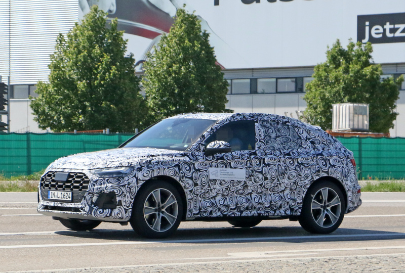 「アウディ Q5に初の「スポーツバック」設定へ！　市販型プロトをキャッチ」の3枚目の画像