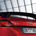 「限定車「Audi TT Coupé S line competition」は、ベース車よりも約80万円高もバーゲンプライスといえる超充実装備」の5枚目の画像ギャラリーへのリンク