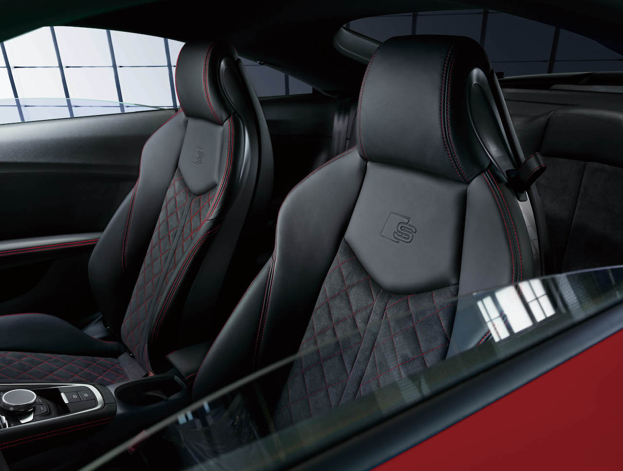 Audi Tt Coupe S Line Competition 0616 4 画像 限定車 Audi Tt Coupe S Line Competition は ベース車よりも約80万円高もバーゲンプライスといえる超充実装備 Clicccar Com