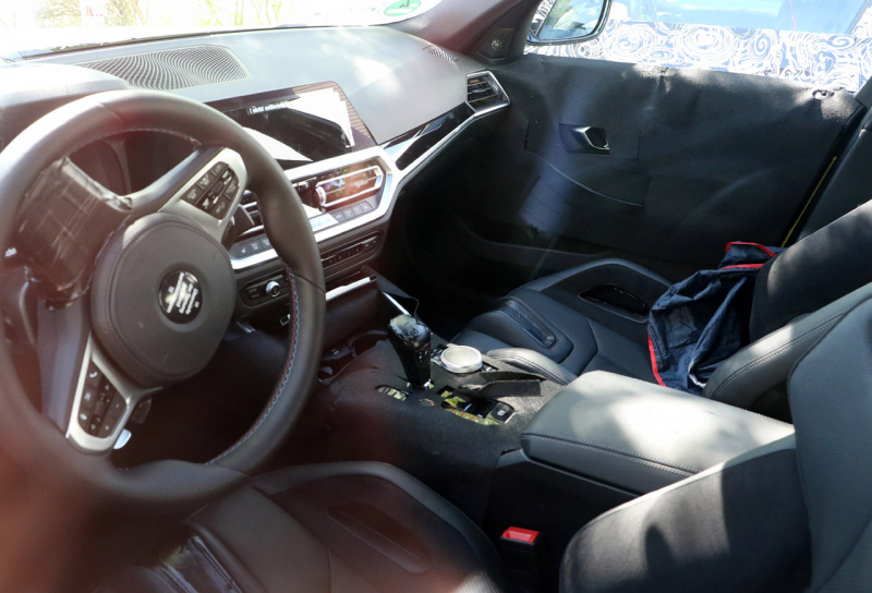 「BMW 3シリーズ最強モデル「M3 CS」次期型、初スクープでインテリアも鮮明にキャッチ」の14枚目の画像